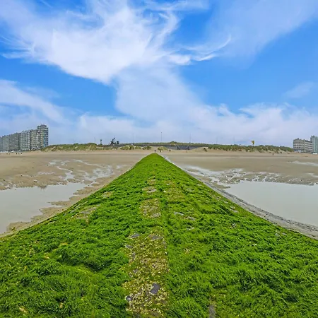 Coastal Stay, Middelkerke, Cleaning Included * Middelkerke